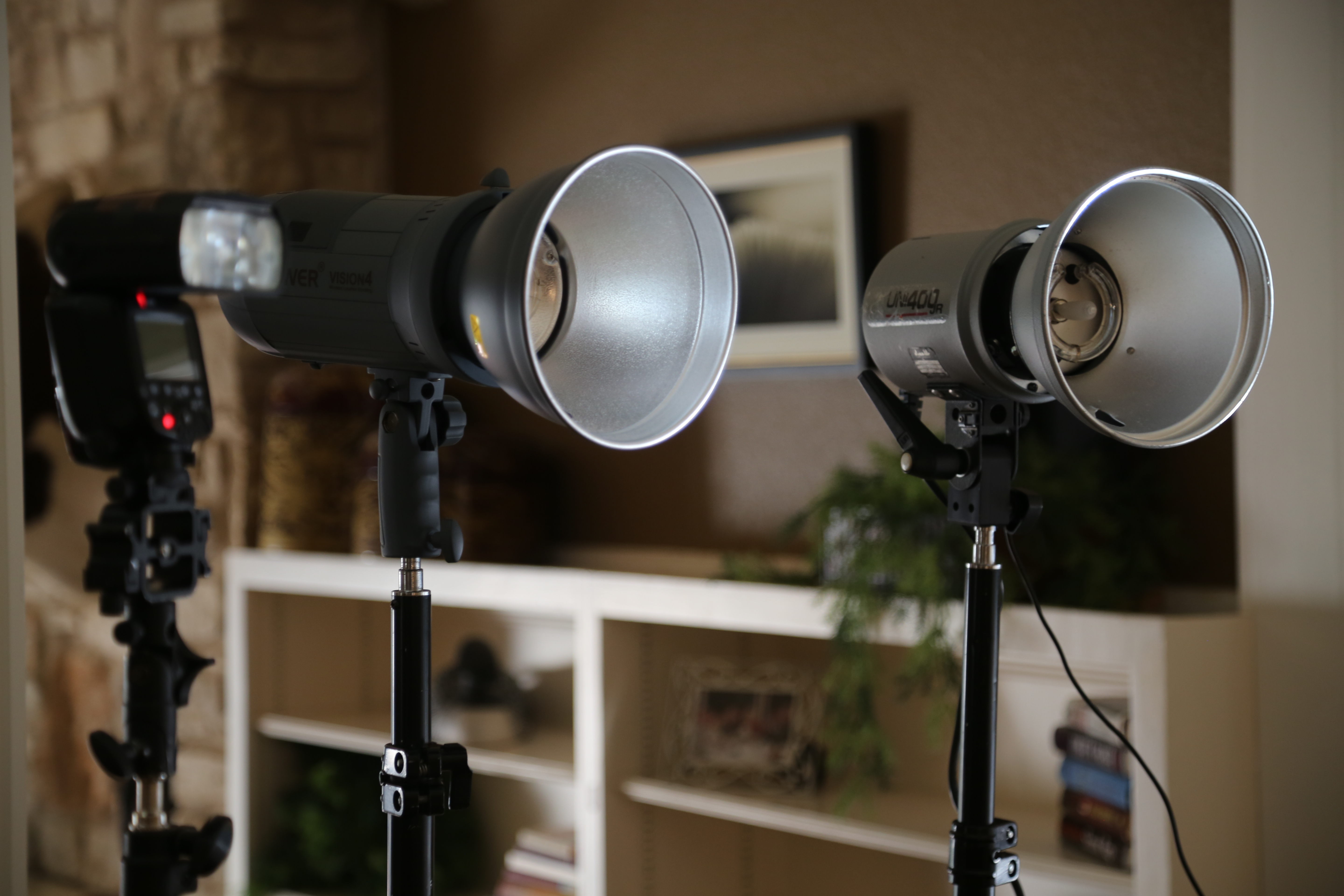 Light output test for Dyna Ultra 400, Neewer Vision 4 and Canon 600 ex rt speedlight